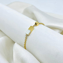 Charger l'image dans la galerie, EEVA PERLE Nacre