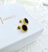 Charger l'image dans la galerie, boucles d'oreilles bois d'ébène design rond