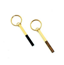 Charger l'image dans la galerie, portes clés en bois précieux et plaqué or