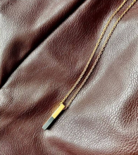 Charger l'image dans la galerie, sautoir mini joaillerie ebene et plaqué or 23 carats