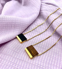 Charger l'image dans la galerie, colliers en bois d'ébène et de bocote