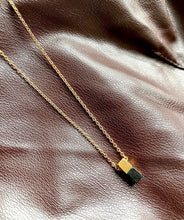 Charger l'image dans la galerie, collier eva bois d'ébène et plaqué or